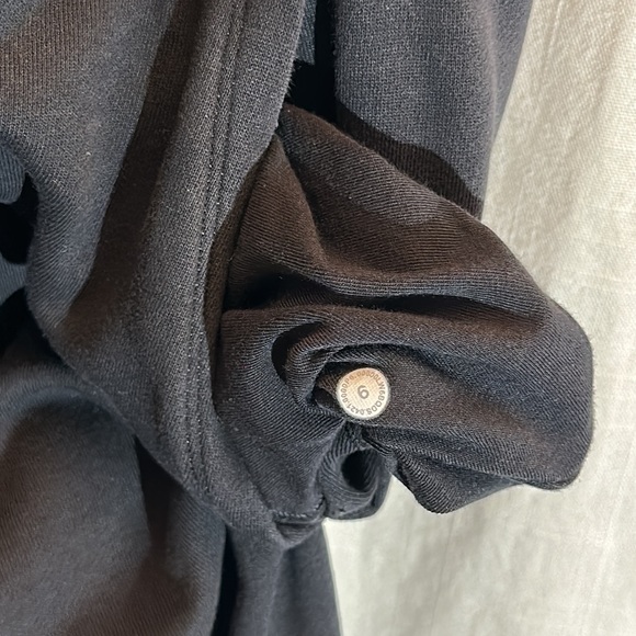 Lululemon Relaxed High-Rise CROPPED Jogger Black Size 6 - Picture 9 of 11